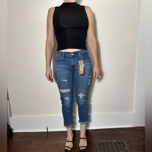 Levi Strauss Boyfriend Mid Rise Jeans Ankle Crop Size 4 NWT